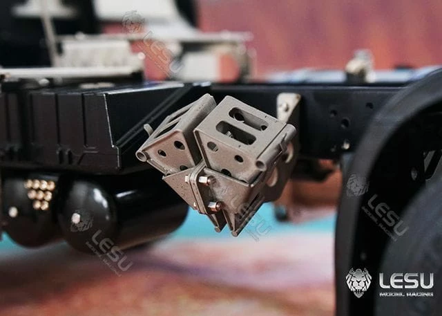 Lesu 1:14 4x2 MAN Sattelzugmaschine 7 Lesu 1:14 4x2 MAN Sattelzugmaschine – Bild 7