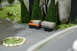 Carson RC 1:87 Planenanhänger Für Unimog 8 Carson RC 1:87 Planenanhänger Für Unimog -D-Edition Verkäufe Carson RC Eisenbahn Planenanhaenger fuer Unimog CT 500504156 4