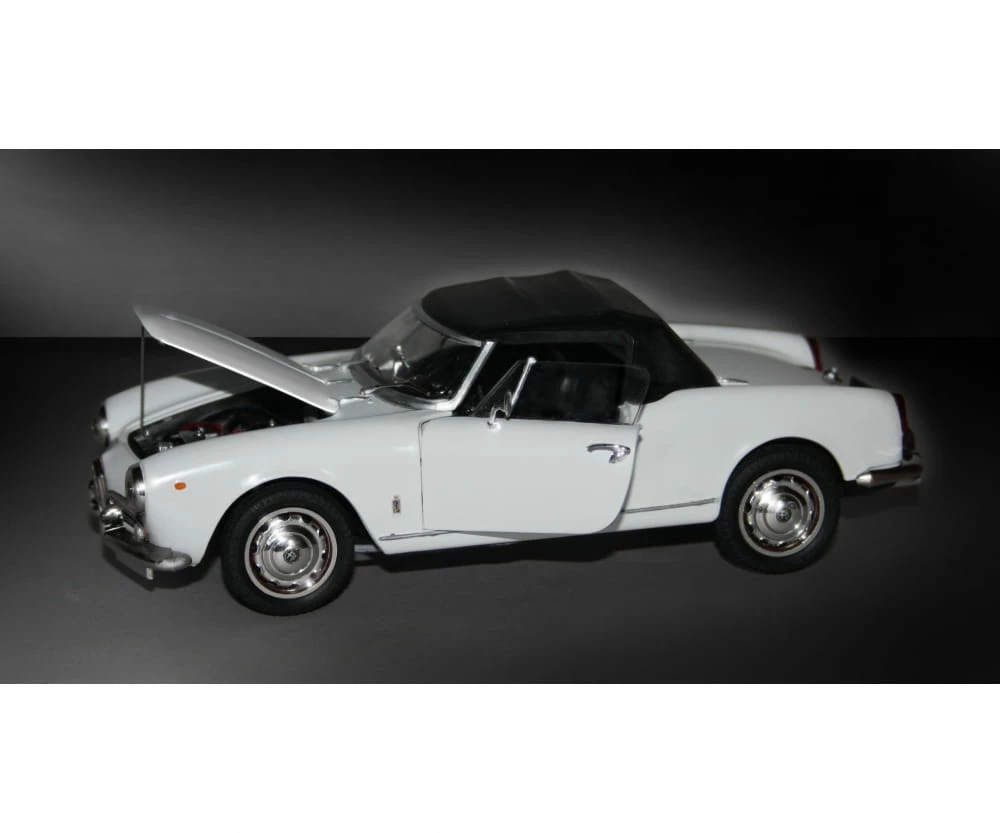 Italeri 1:24 Alfa Romeo Giulietta Spider 1300 11 Italeri 1:24 Alfa Romeo Giulietta Spider 1300 – Bild 11