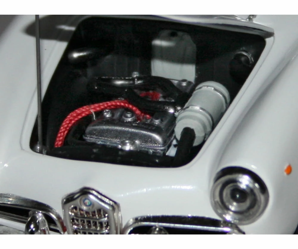 Italeri 1:24 Alfa Romeo Giulietta Spider 1300 12 Italeri 1:24 Alfa Romeo Giulietta Spider 1300 – Bild 12