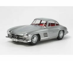 Tamiya Mercedes Benz 300SL Flügeltürer 1:24 Platik Modellbau Auto Bausatz
